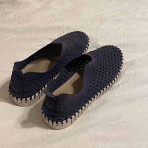 Isle Jacobsen Tulips shoes size 41 (9.5US)